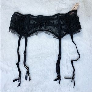 Victoria’s Secret XS/S Black Lace Garter Belt